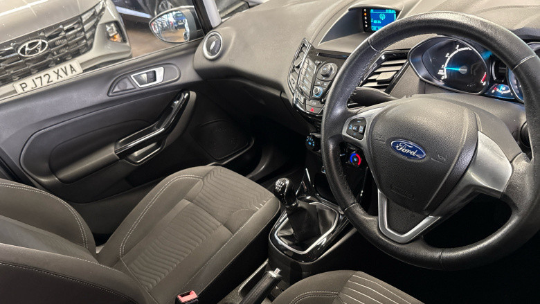 Ford Fiesta 1.0 EcoBoost Zetec 5dr Petrol Hatchback